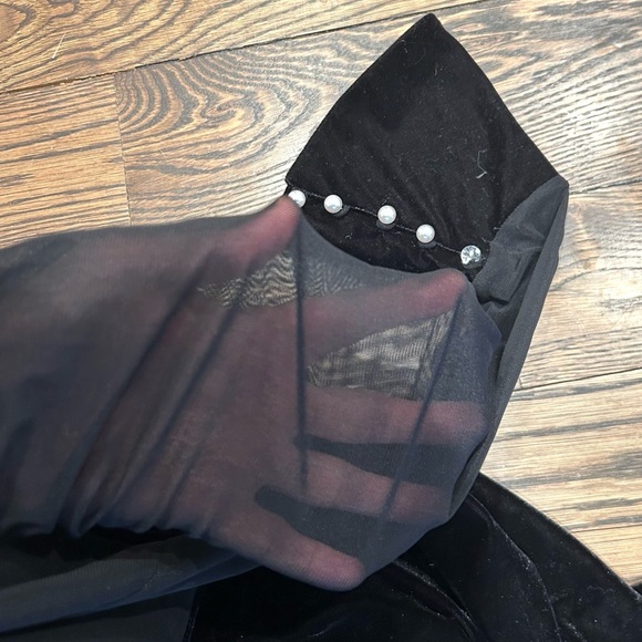 NBD Black Mariella Bodycon Velvet Dress - Picture 10 of 11